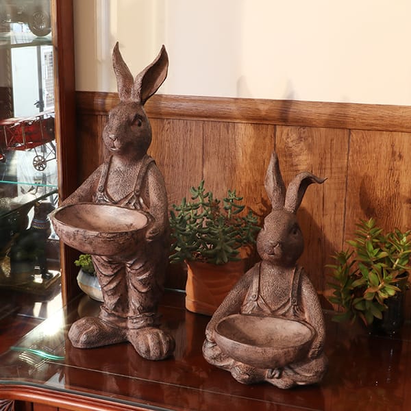 Rabbit statue With Tray