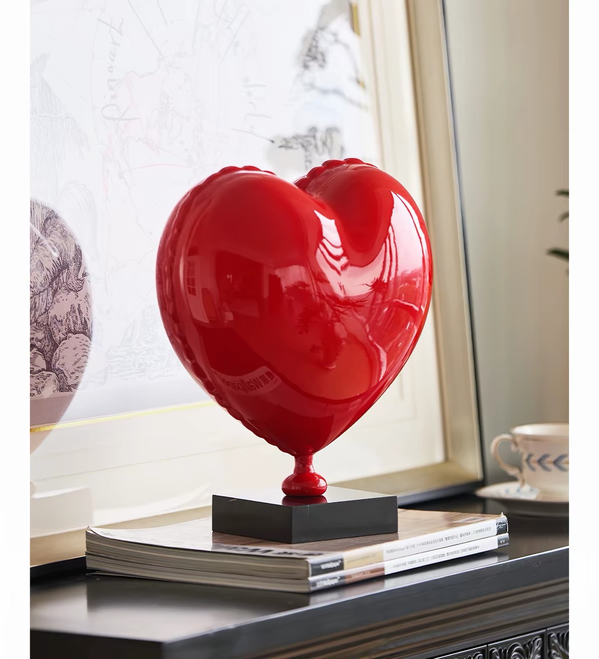 Custom OEM Designer Art Statue Creative Pop Art Heart Balloon Resin Art Sculpture Decorative Piece For Home And Gifting