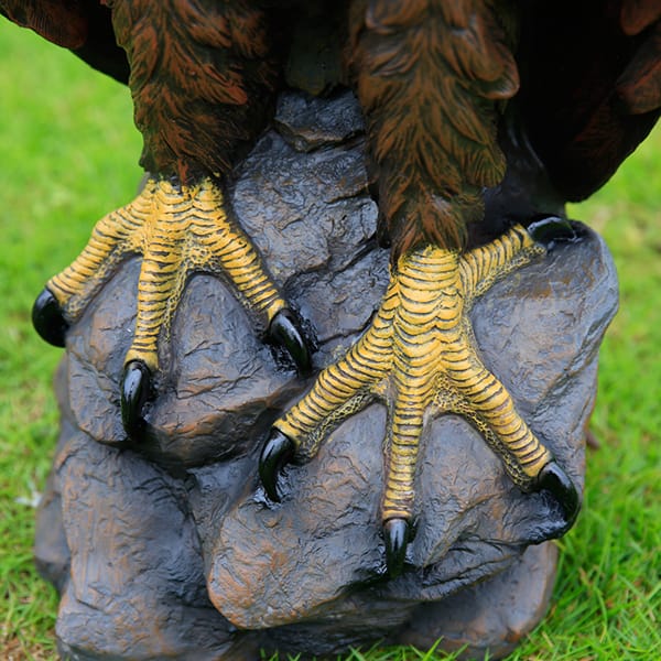 eagle statue