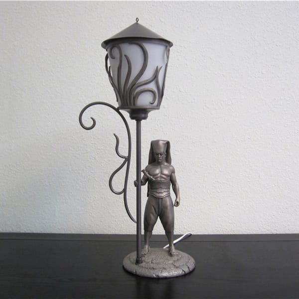 Custom Made Polyresin Figure Statue Art lamps
