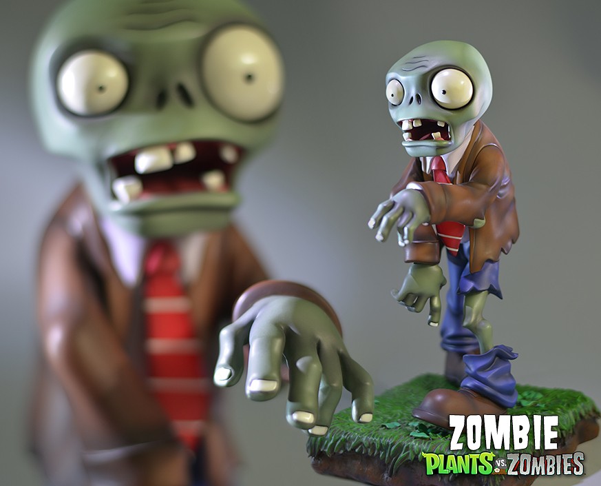 ZOMBIES FIGURINE